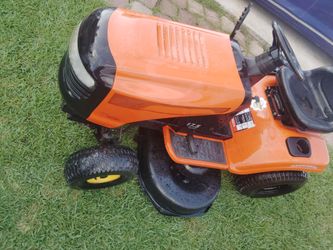 42" riding mower runs good ready to cut