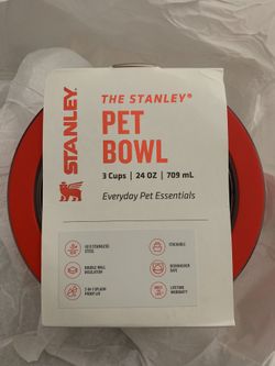 Limited Stanley 24 oz Stainless Steel Holiday Pet Bowl Candy Cane Red New In Box