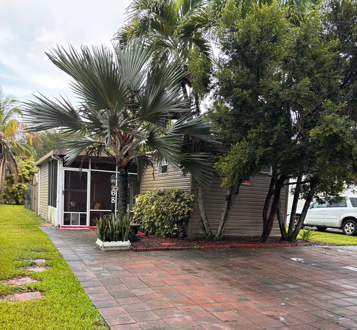 Mobil Home With An Efficiency