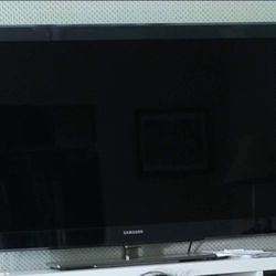 2009 Samsung 46 In Tv