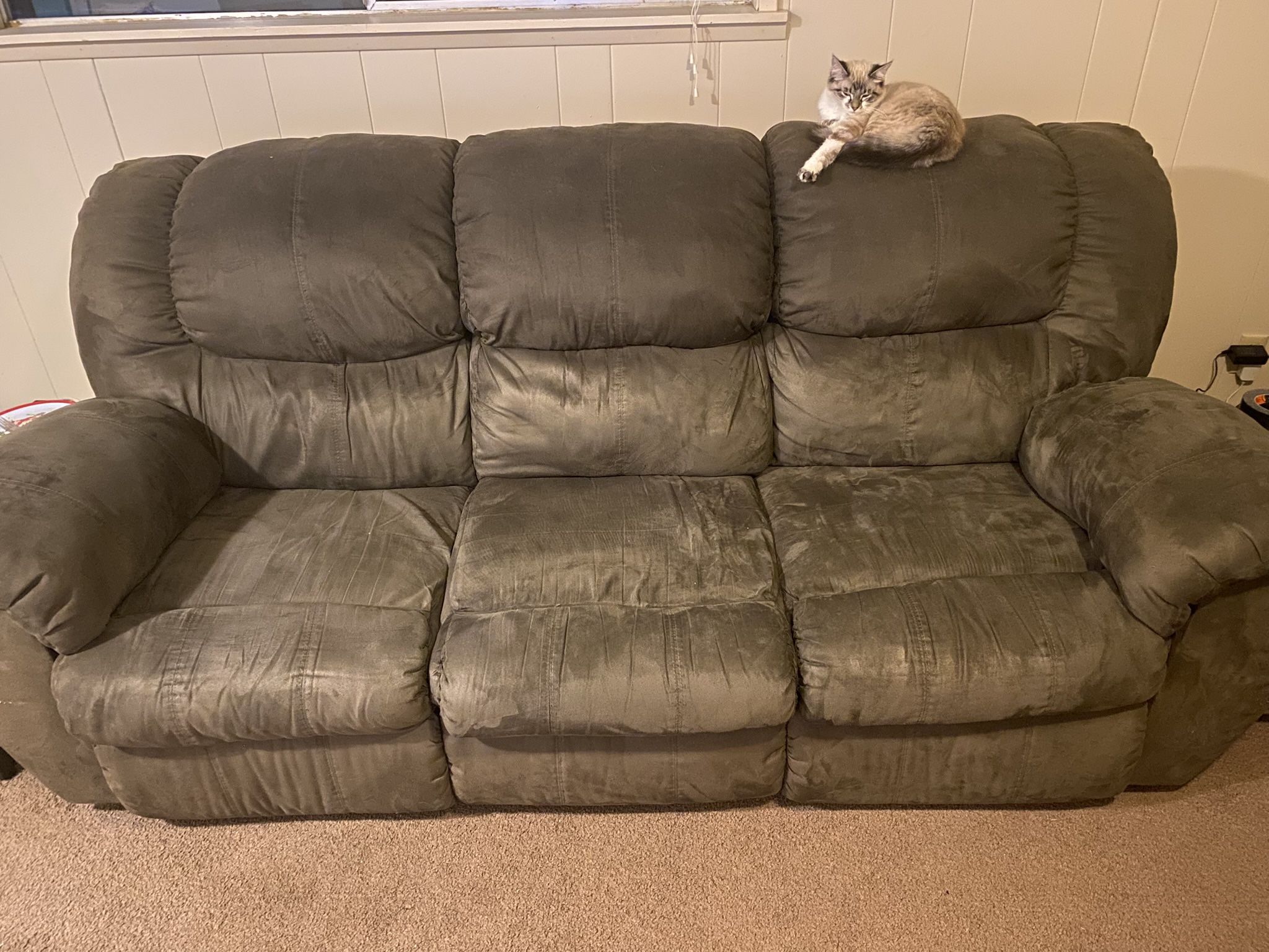 Couch With Recliners