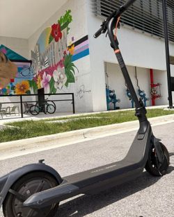 Segway e2 pro scooter 🛵