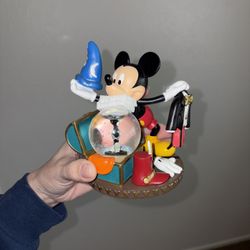 Disney Snowglobe 