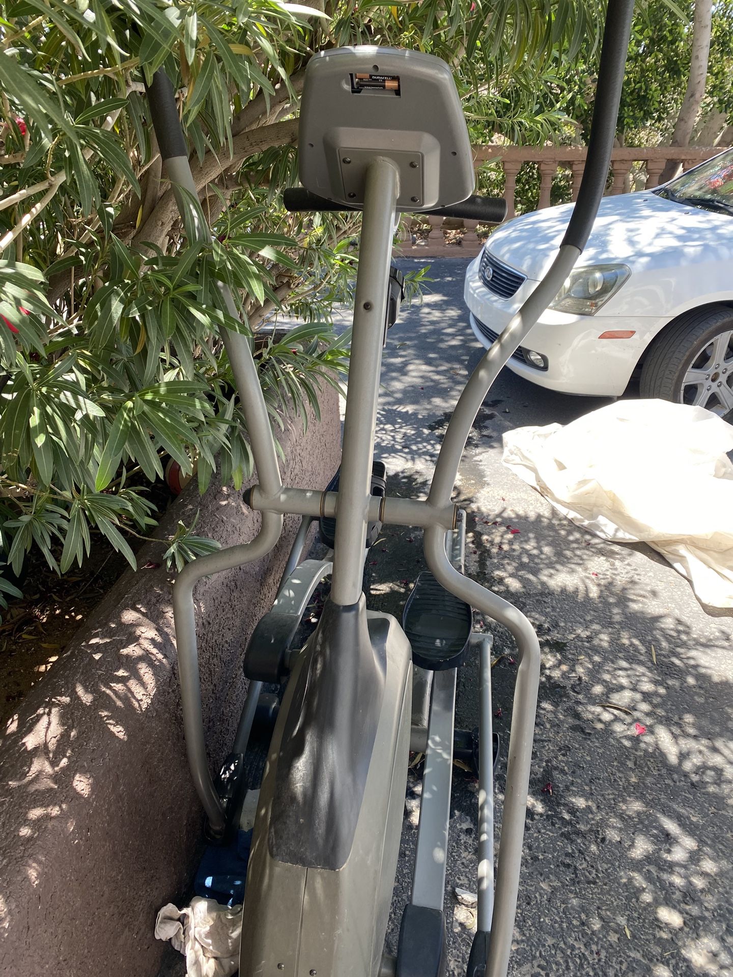 Elliptical bike in excellent condition