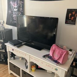 Large Tv