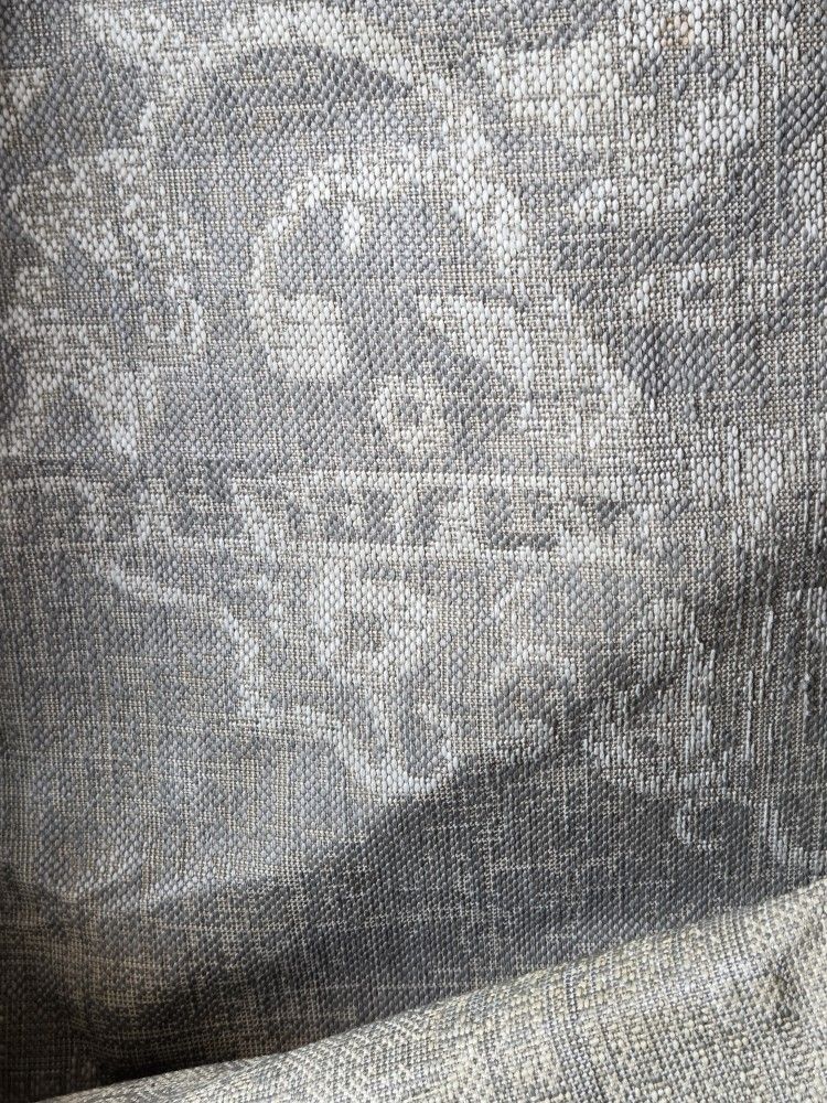 PIER 1 IMPORTS MEDALLION RUG