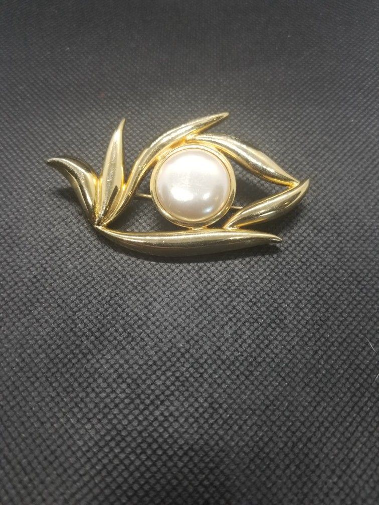 Bamboo Leaves Brooch