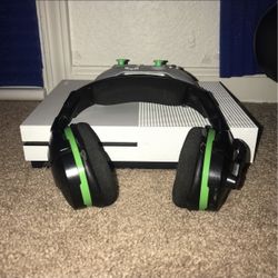 Xbox One S Headset Package