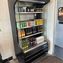 Turbo Air TOM-40B Beverage Merchandiser 