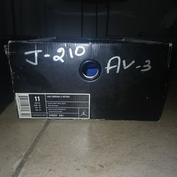 Air Jordan 11 Retro  empty shoe box and plastic