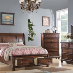 New! Beautiful Bedroom Set With 2 Underbed Drawers