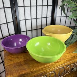 Vintage Mixing Bowls Tupperware Salad Bowl