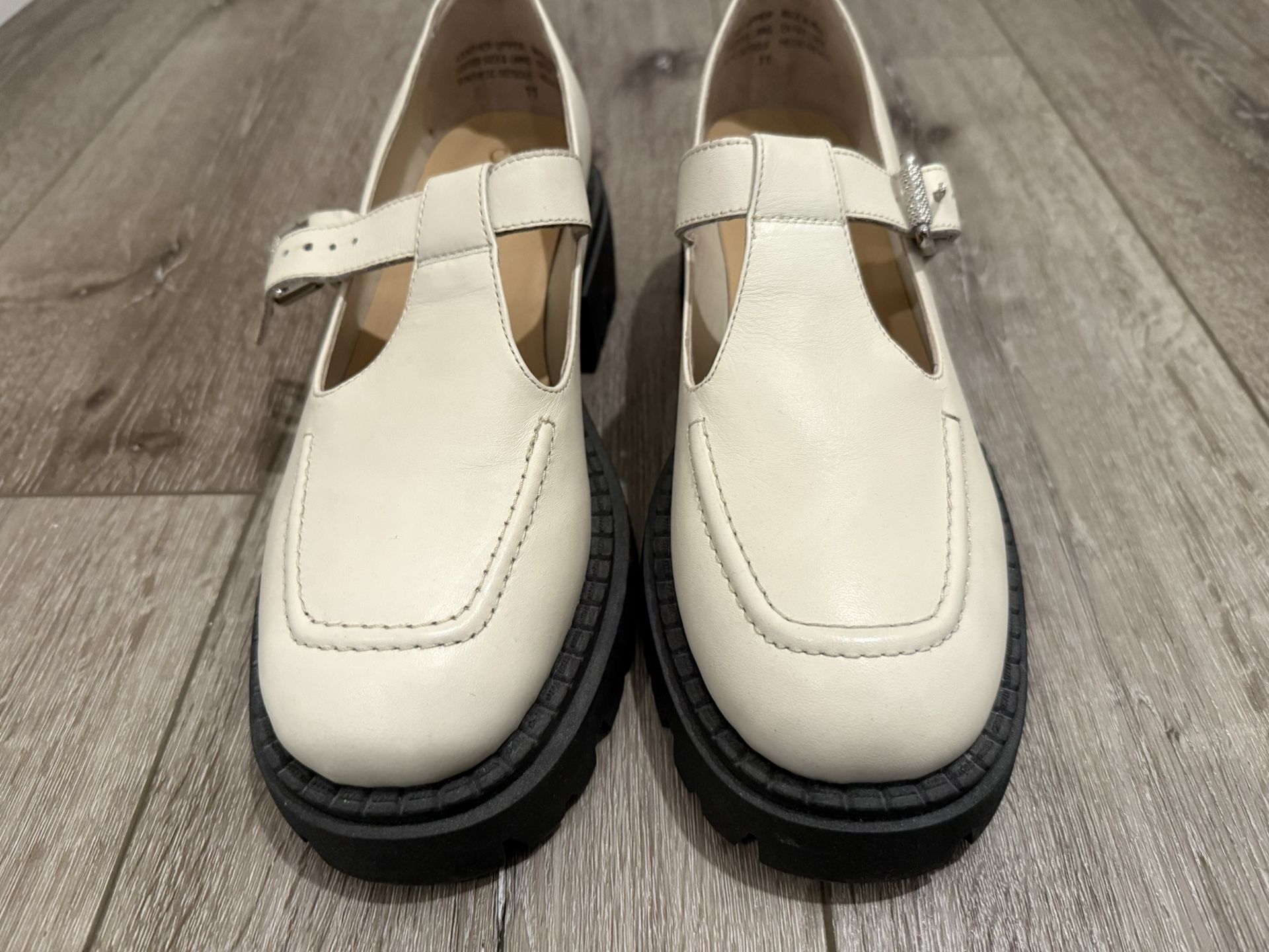 Seychelles Luster Leather Loafer, Cream, size 11