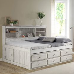 Discovery World Furniture Full Daybed with 6 Drawers in Ash  