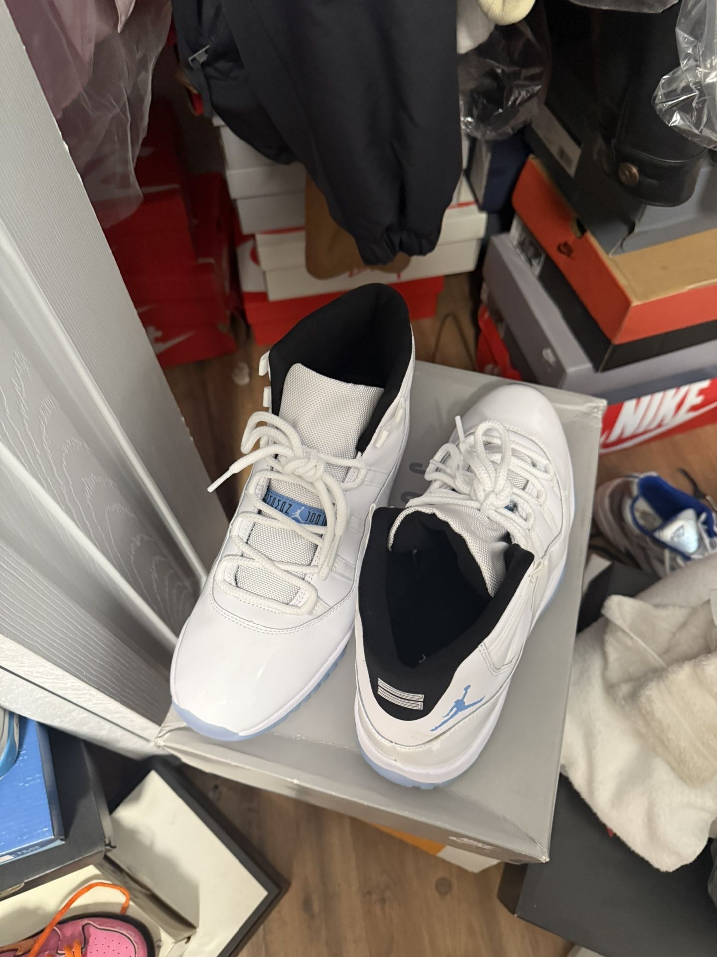 JORDAN 12