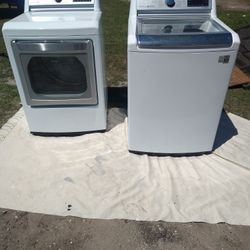 LG Washer And Dryer Set 