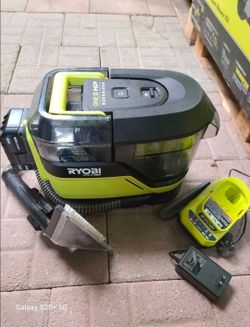 Ryobi 18v Swiftclean Mid-size Spot Cleaner Kit