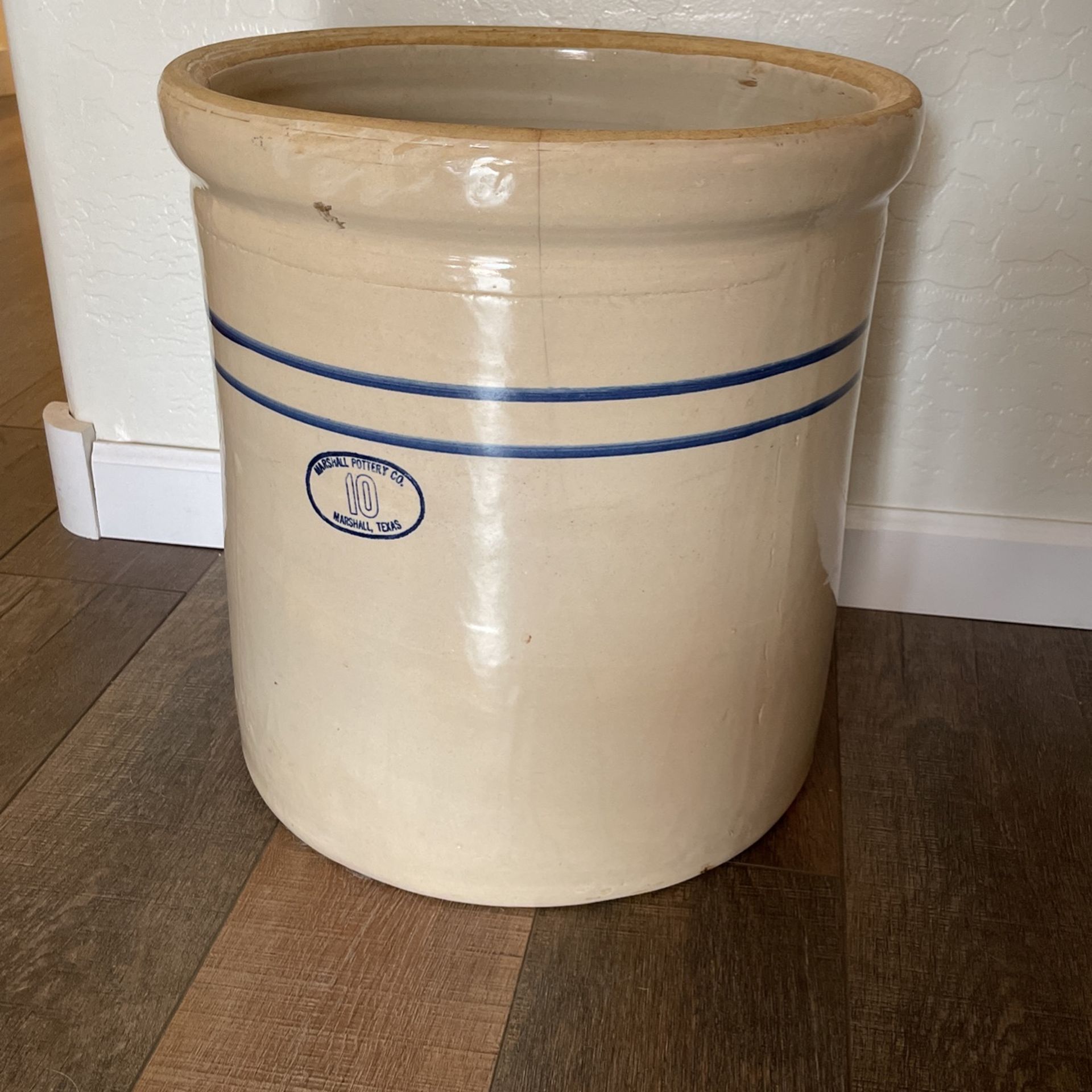 Vintage Marshall Pottery, Inc. 10 Gallon Crock 16 1/2” X 15 1/2”