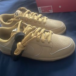 Nike Dunk SE Retro Size 10