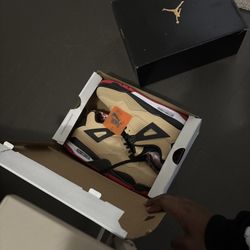 Jordan 4 Pizza 