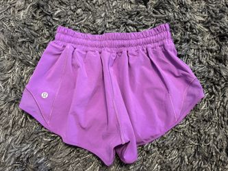 Lululemon Woman’s Purple Short Size 2