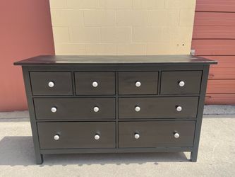 Dark Brown 8-Drawer Wood Dresser