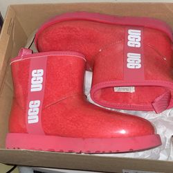 Ugg Clear Size 9