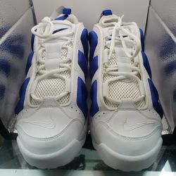 Sixe: 9. the Nike Air More Uptempo Low "White Hyper Royal"  w/ Original Box