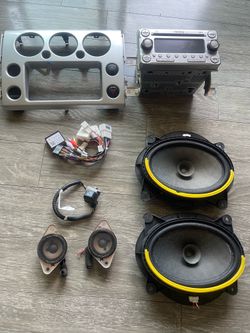2014 FJ Cruiser OEM Equipment $300