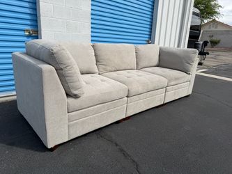 3 Piece Gray Thomasville Couch 🚛🚚 Free Delivery 🚛🚚