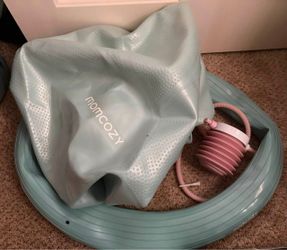 Momcozy pregnancy ball