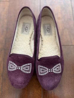 Brand New UGG Alloway Swarovski Crystal Bow Gray Suede Flats Size 7.5, $170