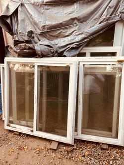 Double glass vinyl window