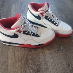 Nike Flight Legacy Men Size 10