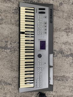 Yamaha MM6 Keyboard