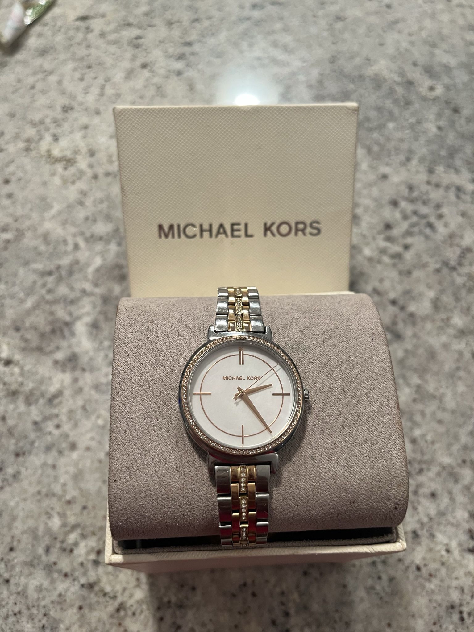 Michael Kors wristwatch for sale⌚️ 