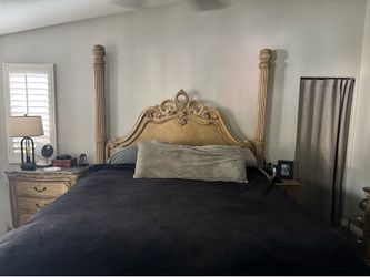 Bedroom Set - King Bed, Dresser, Nightstands, Bench