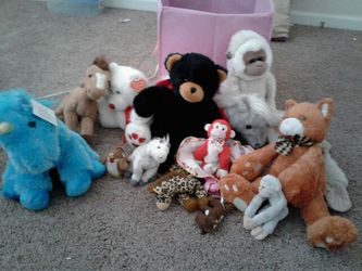 Stuffed animal lot