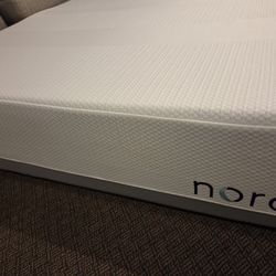 Queen Nora 14" Cooling Gel Plush Memory Foam Mattress - Like New