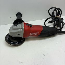 Milwaukee Grinder 211223/12