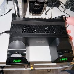 PS4 charging station / turtle beats headphones