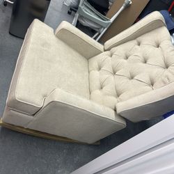 Rocking Chair, PERFECT For Nurseries!! FREE Delivery!
