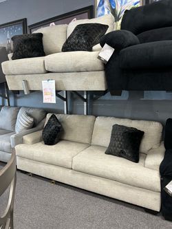 Sofa & loveseat