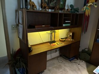 High Quality Walnut Desk Workstation Made by Gunlocke