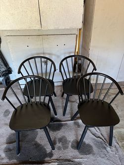 4 Wooden chairs