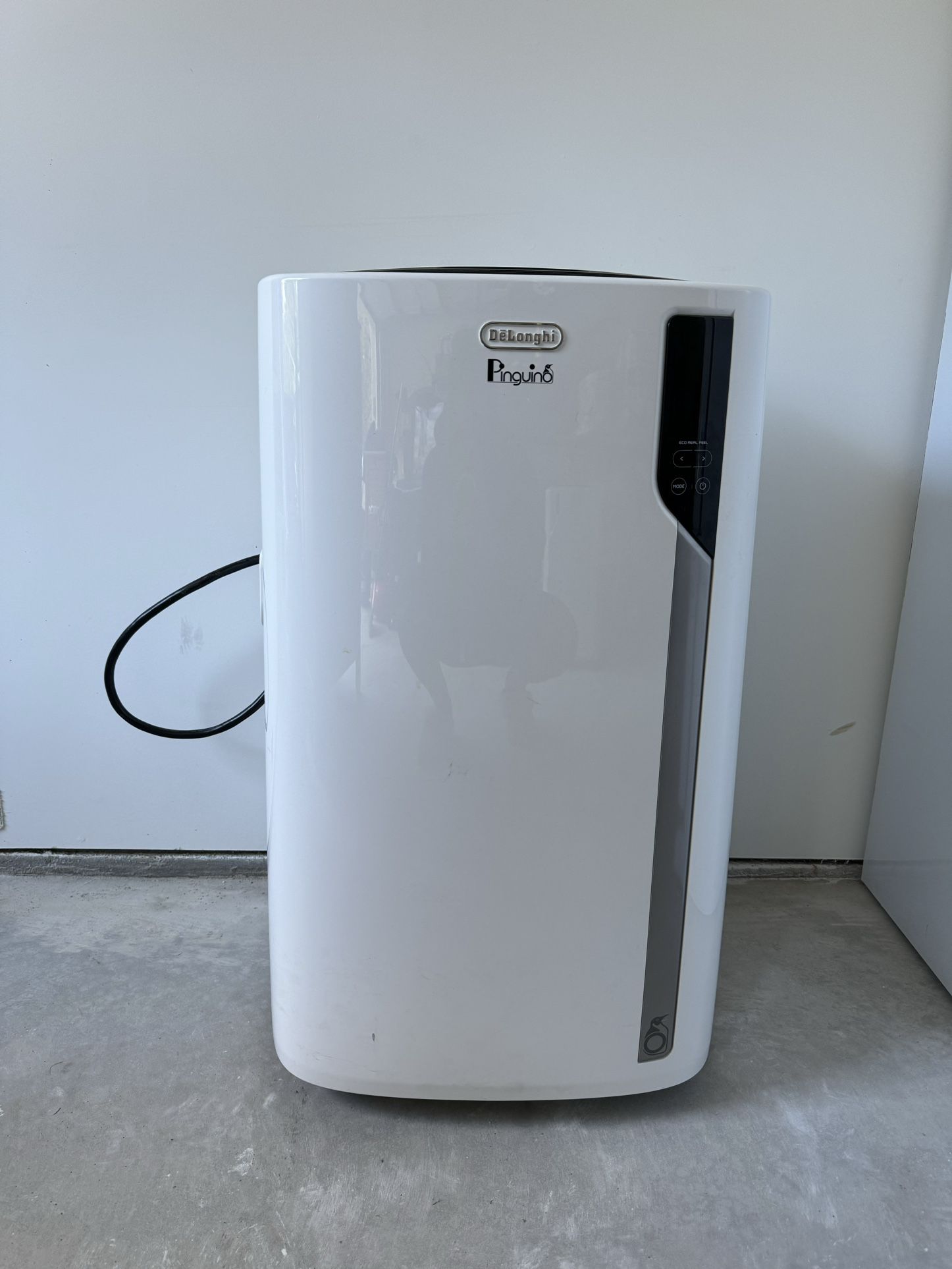 DeLonghi Pinguino Portable Air Conditioner Unit