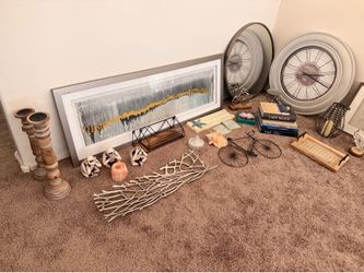 MOVING SALE $1 - Home Goods & Kitchen Items