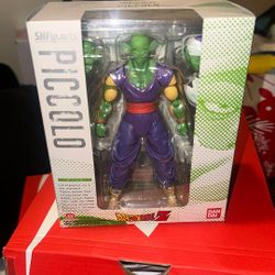 DRAGON BALL Z    PICCOLO ACTION FIGURE