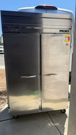 Need gone! Price reduced Beverage-Air 2-Door Commercial Reach-In Refrigerator – Works Great – Clean