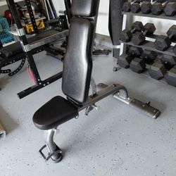 Adjustable Weight Bench